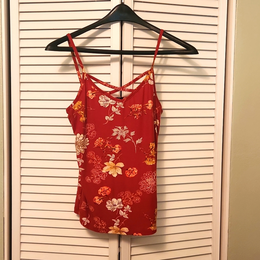 Rue 21 tank